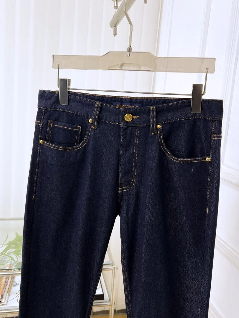 Lightweight Louis Vuitton Jeans 135059
