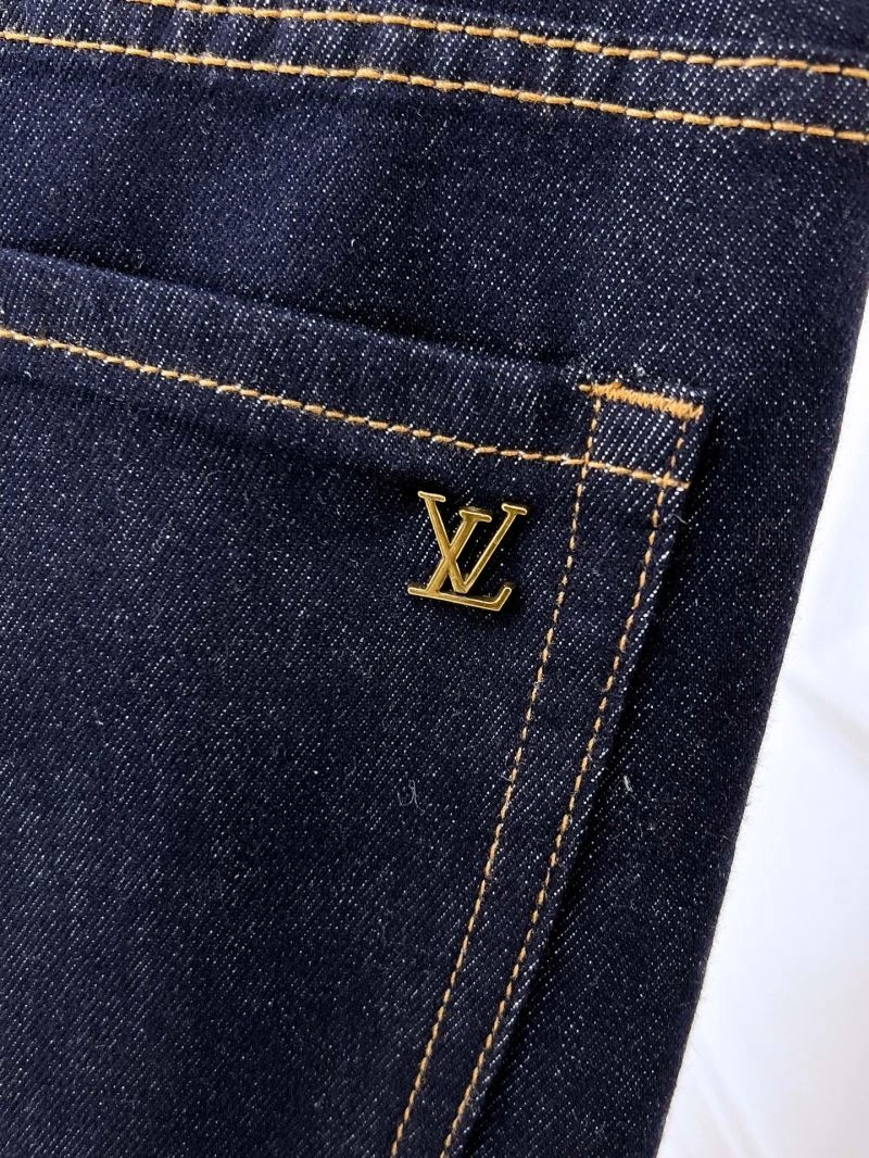 Lightweight Louis Vuitton Jeans 135059