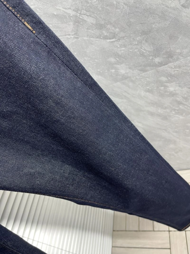 Vibrant Louis Vuitton Jeans 135052
