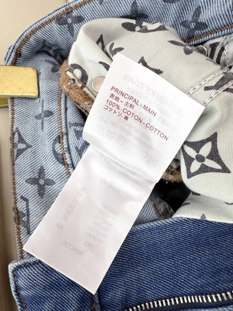 Resilient Louis Vuitton Jeans 131410
