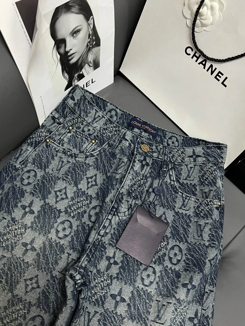 Breathable Louis Vuitton Jeans 131430