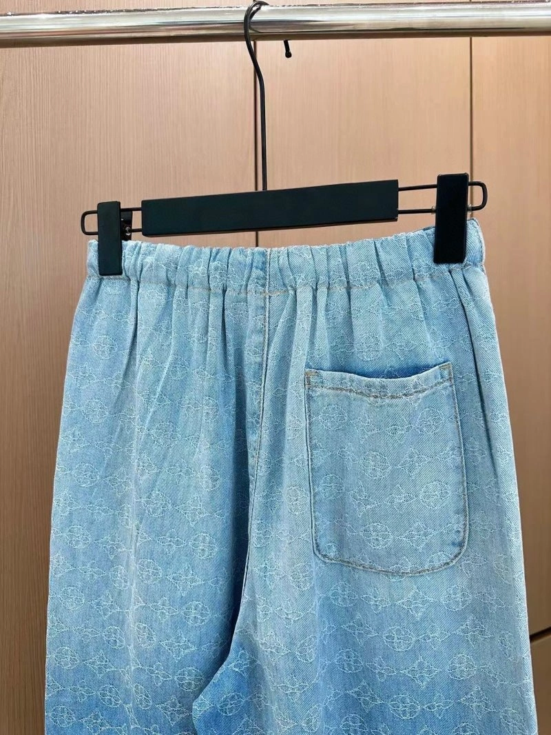 Casual Louis Vuitton Jeans 131404
