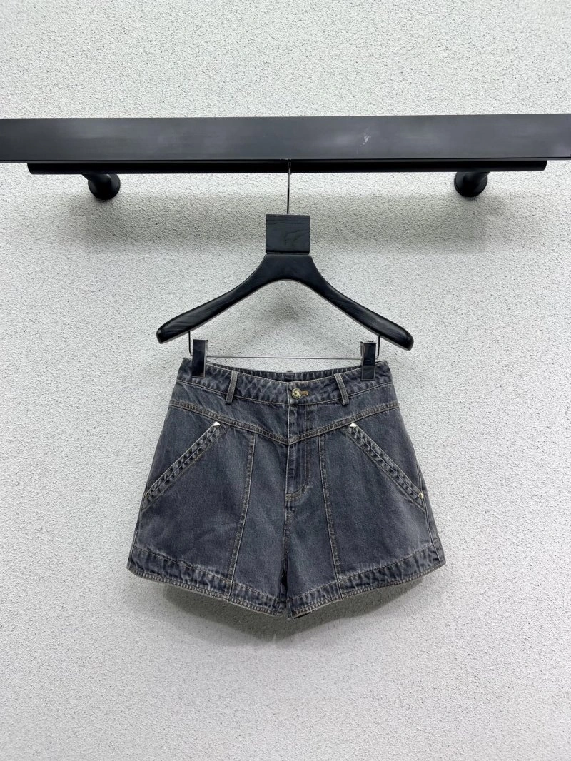Sophisticated Louis Vuitton Jeans 131402
