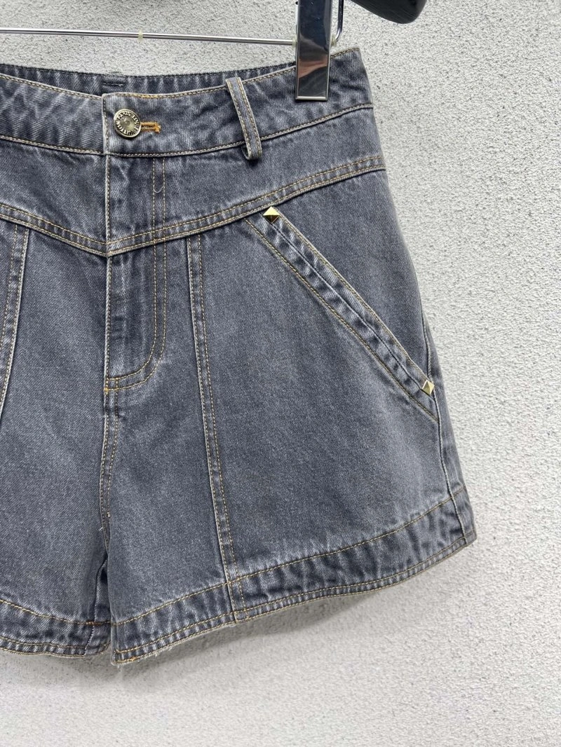 Sophisticated Louis Vuitton Jeans 131402