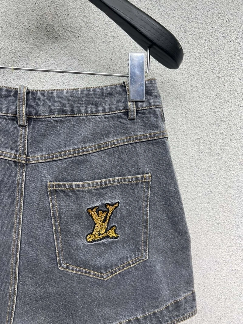 Sophisticated Louis Vuitton Jeans 131402