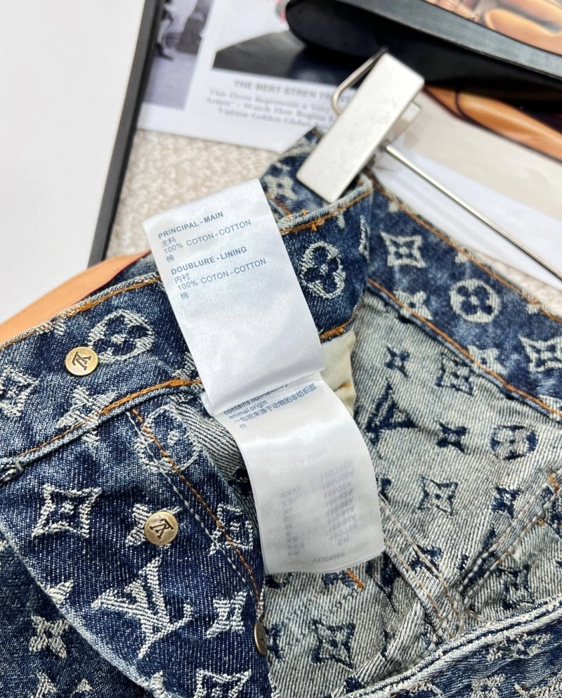 Resilient Louis Vuitton Jeans 131267