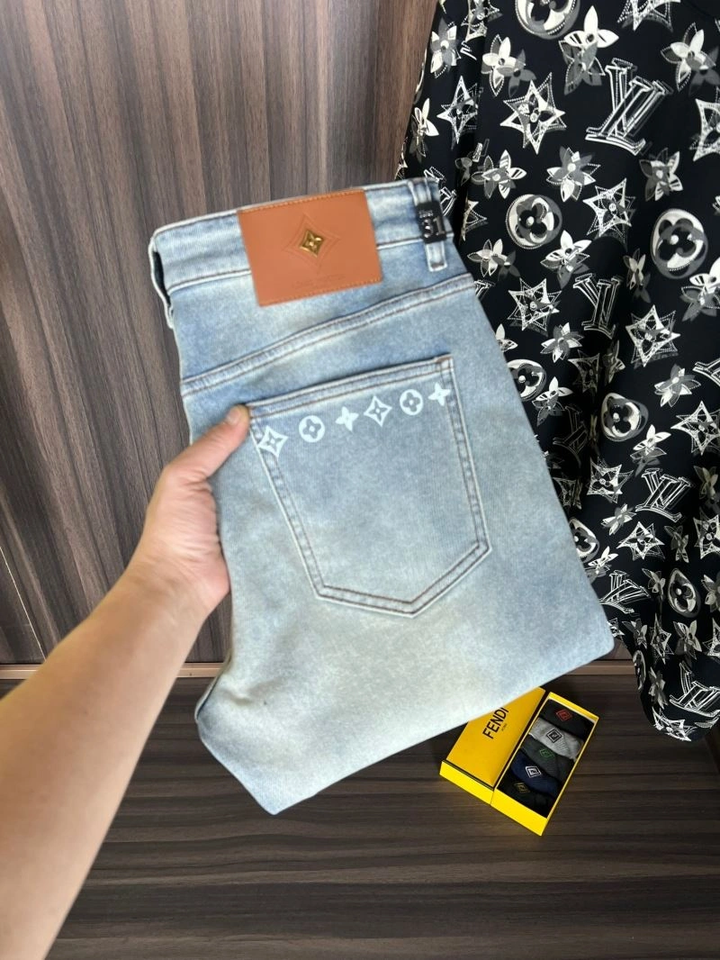Louis Vuitton Jeans Trendy 134110