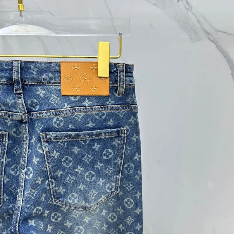 Refined Louis Vuitton Jeans 134095
