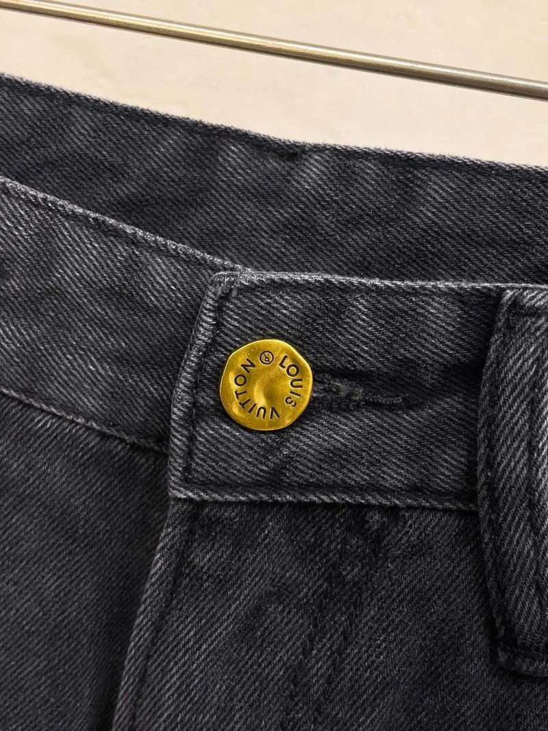 Classic Louis Vuitton Jeans 134094