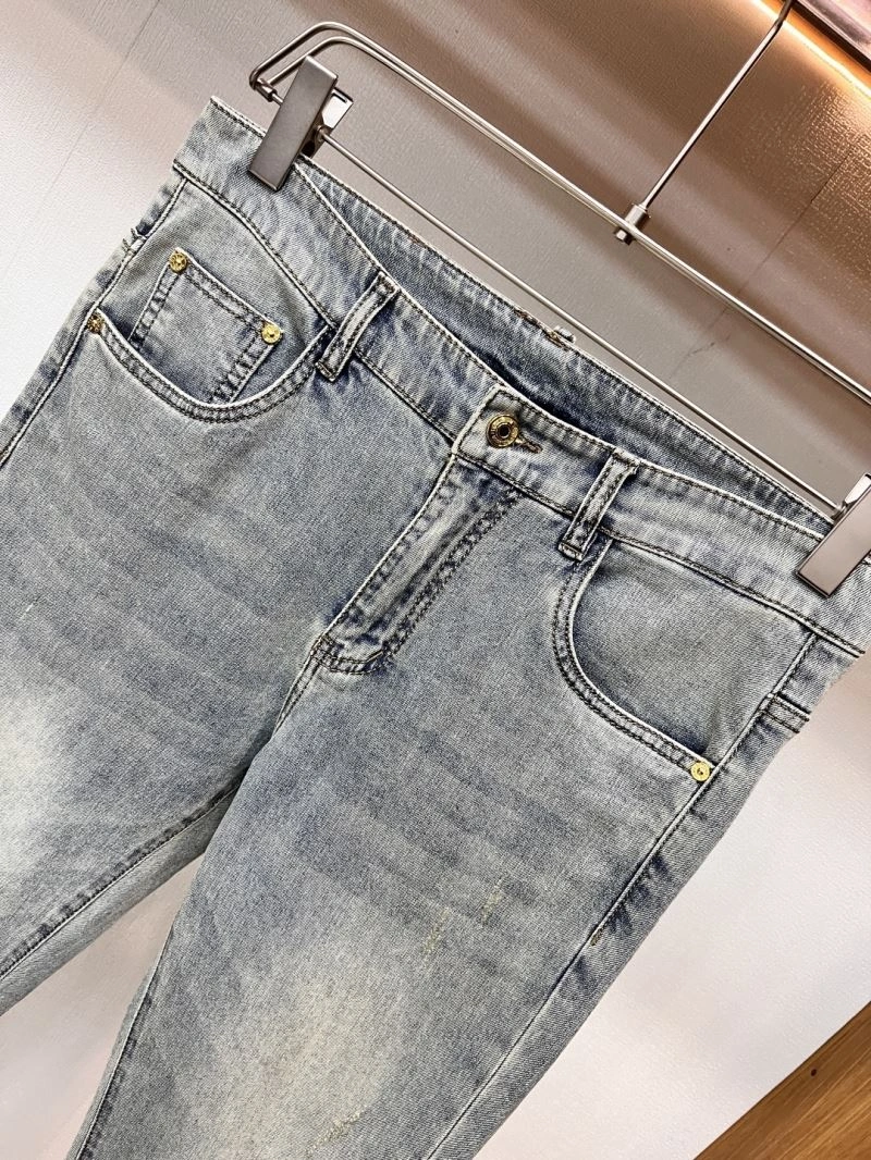 UrbanChic Louis Vuitton Jeans 134089