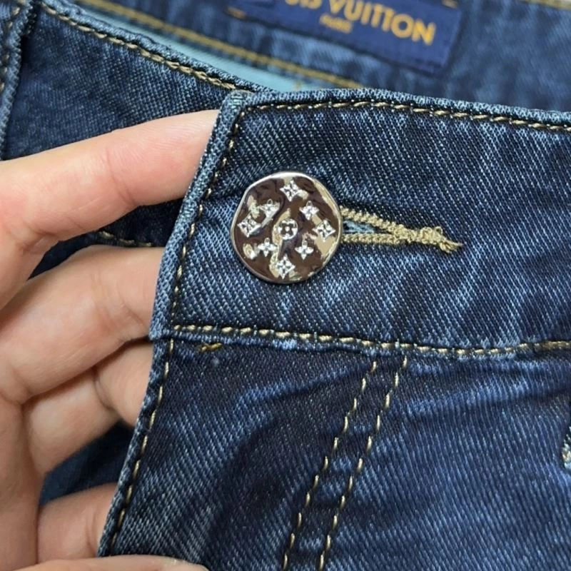 Effortless Louis Vuitton Jeans 134082