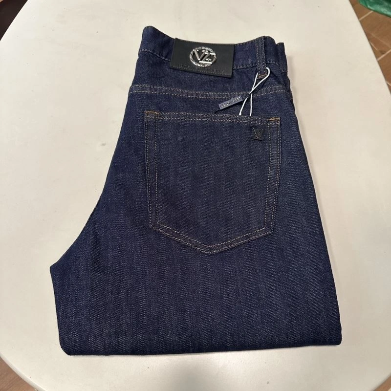 Sleek Louis Vuitton Jeans 134076