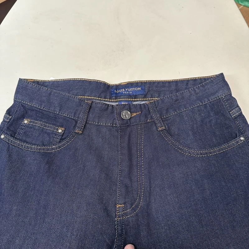 Sleek Louis Vuitton Jeans 134076