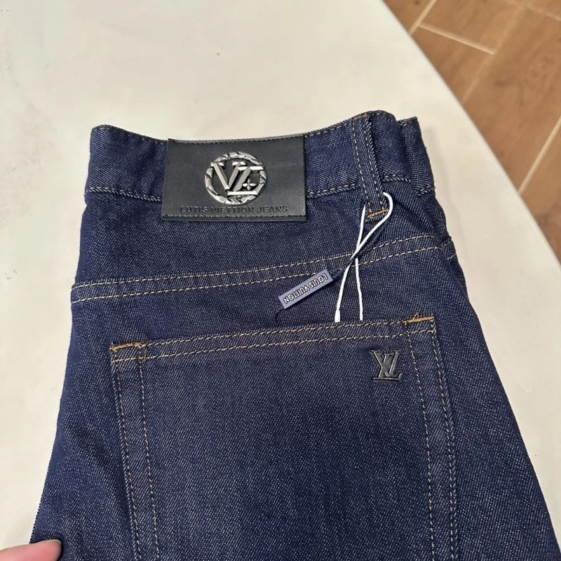 Sleek Louis Vuitton Jeans 134076