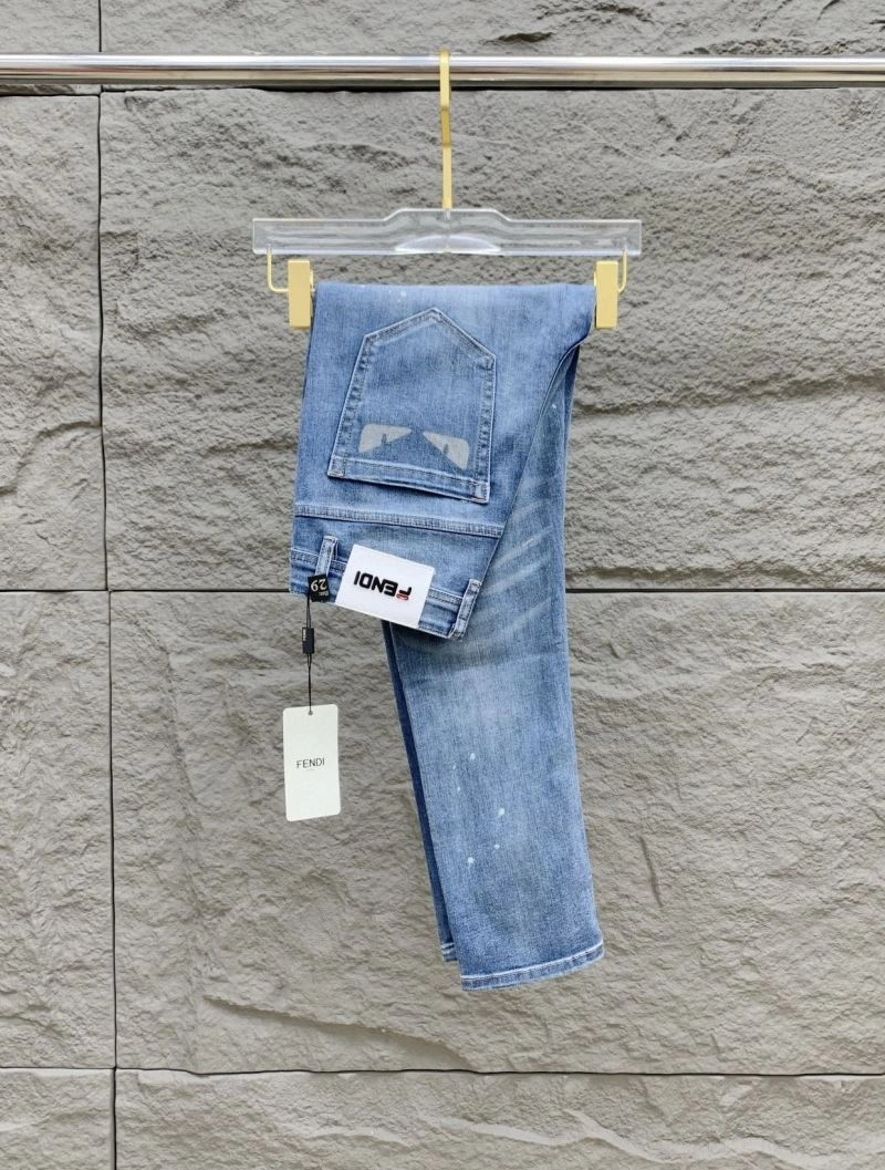 Snug Louis Vuitton Jeans 134061