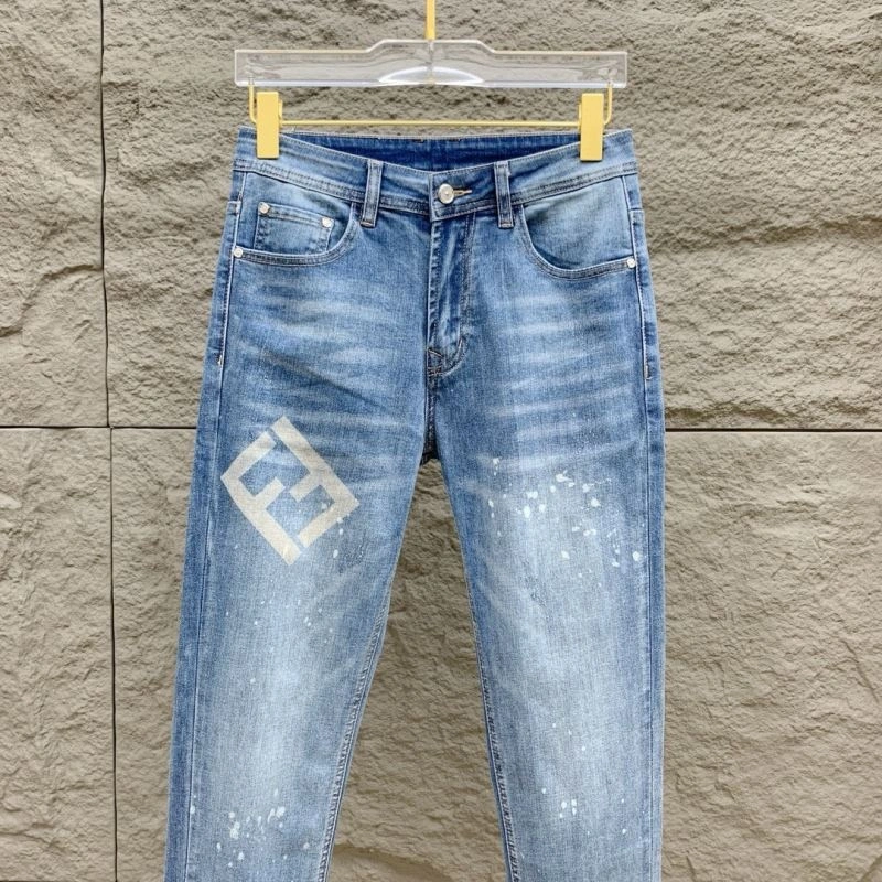 Snug Louis Vuitton Jeans 134061