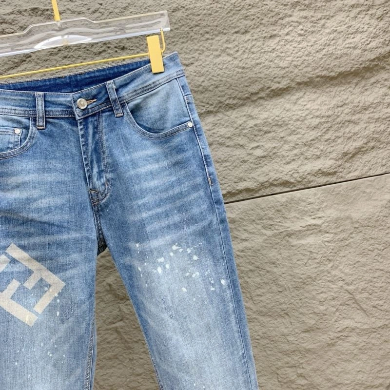 Snug Louis Vuitton Jeans 134061