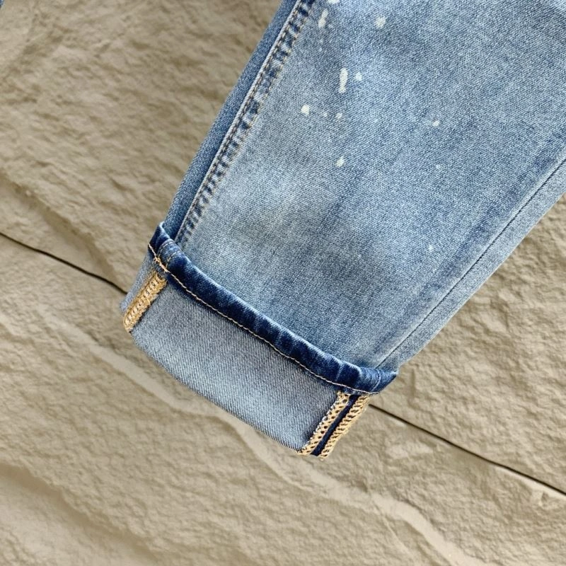 Snug Louis Vuitton Jeans 134061