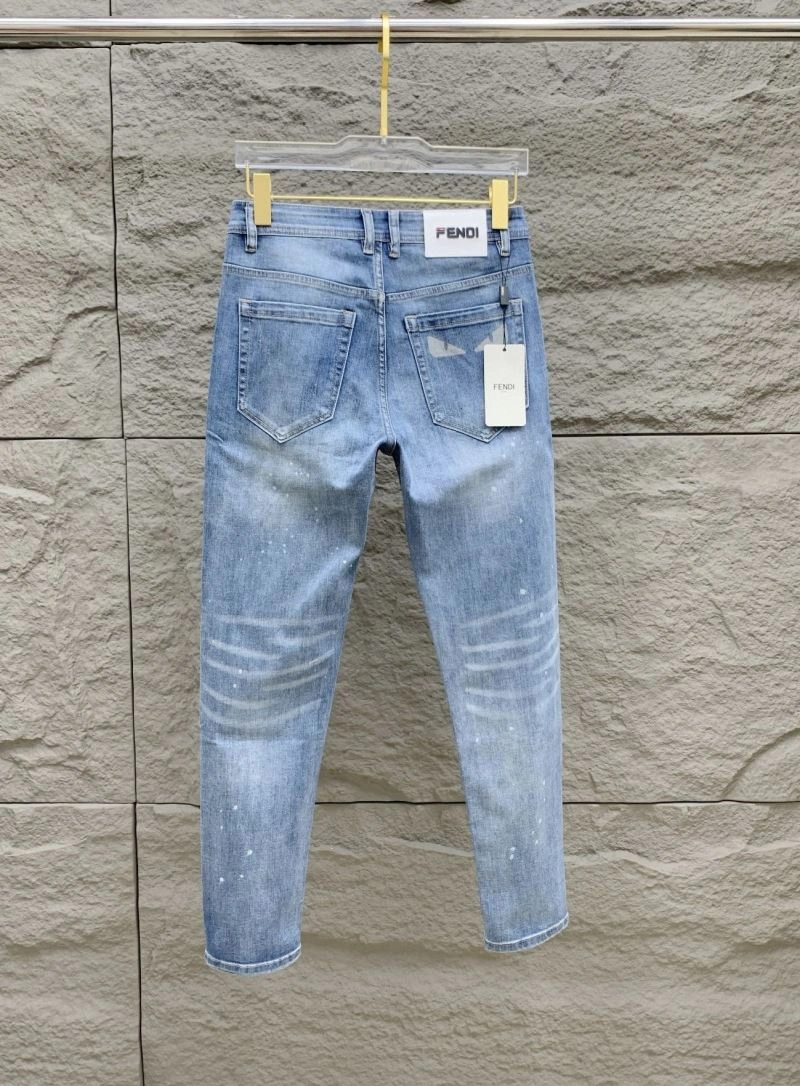 Snug Louis Vuitton Jeans 134061