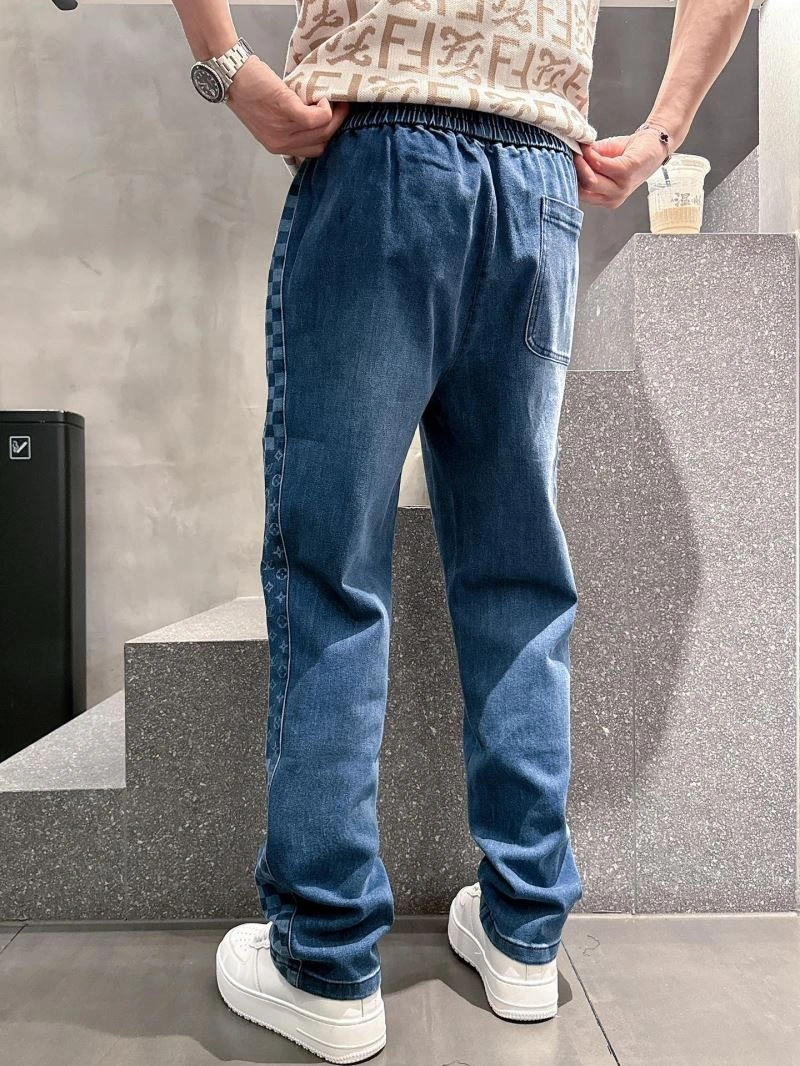 Fashionable Louis Vuitton Jeans 134071
