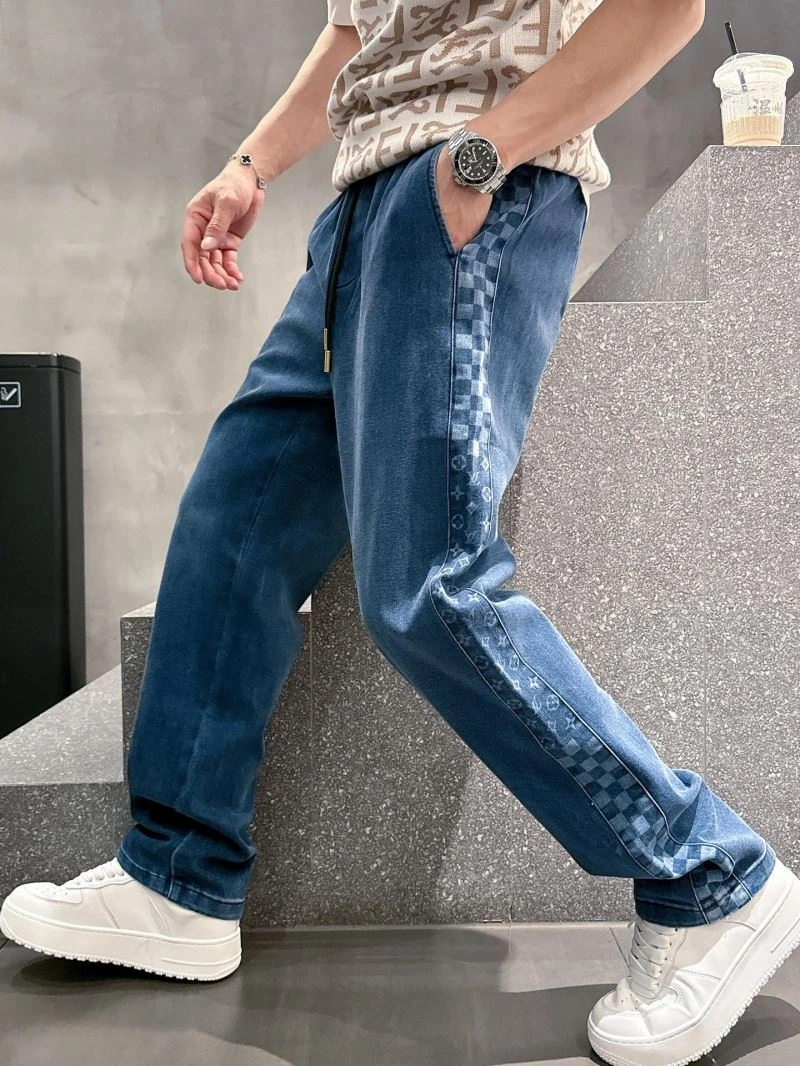 Fashionable Louis Vuitton Jeans 134071