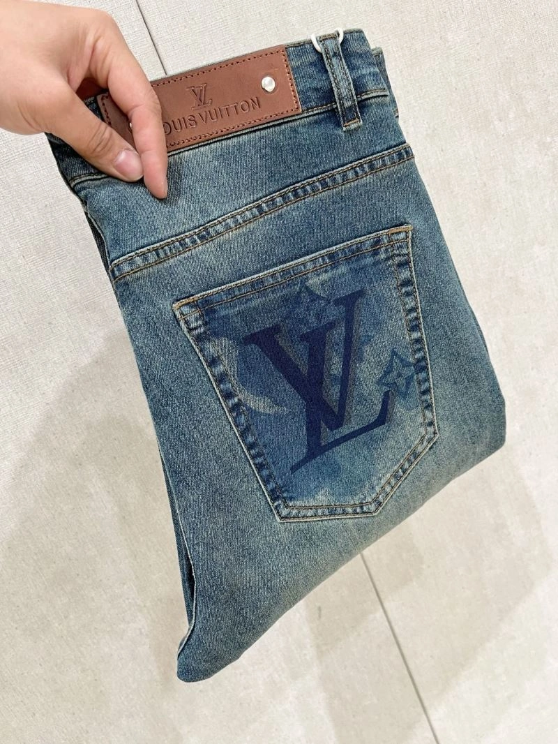 Sleek Louis Vuitton Jeans 134046