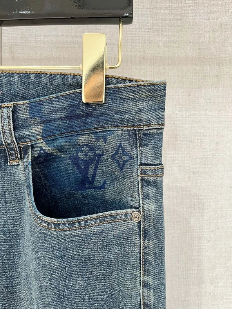 Sleek Louis Vuitton Jeans 134046