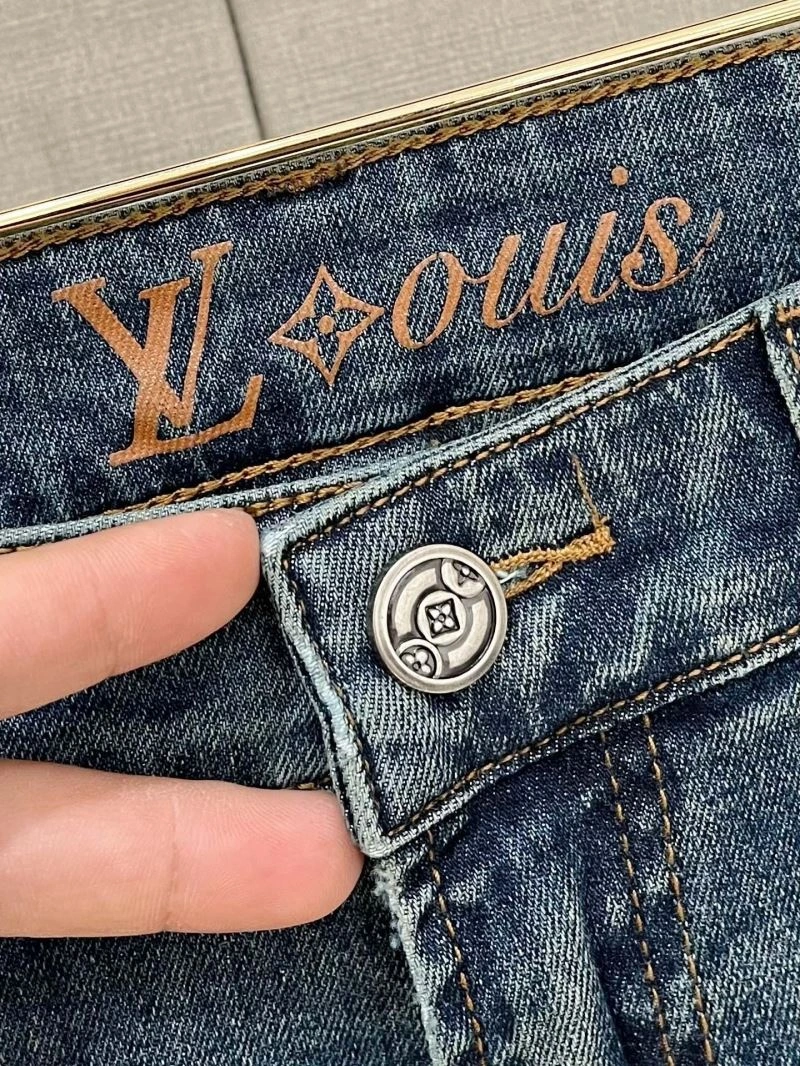 Sleek Louis Vuitton Jeans 134046