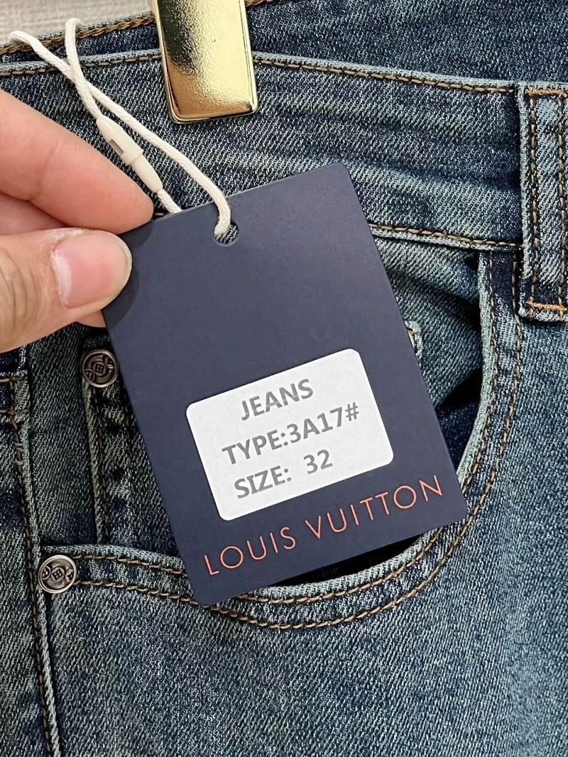 Sleek Louis Vuitton Jeans 134046