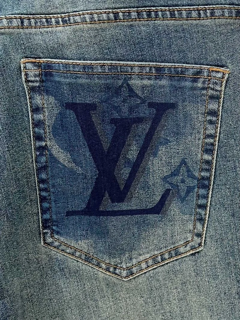 Sleek Louis Vuitton Jeans 134046
