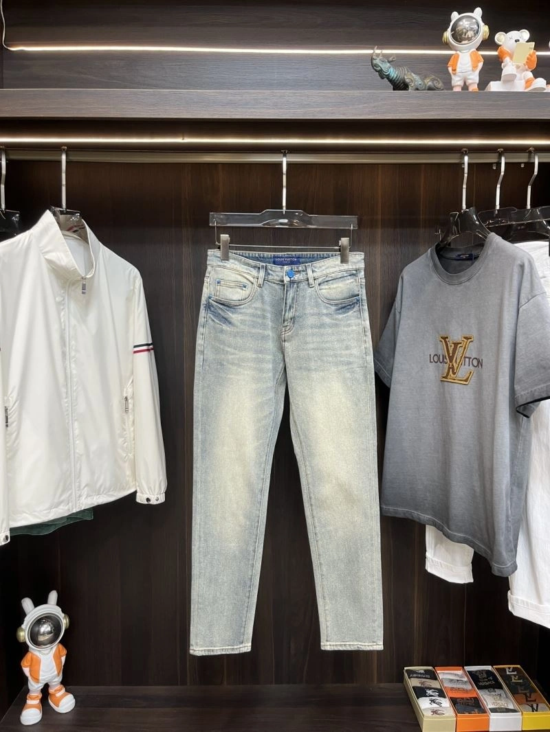 Timeless Louis Vuitton Jeans 134039