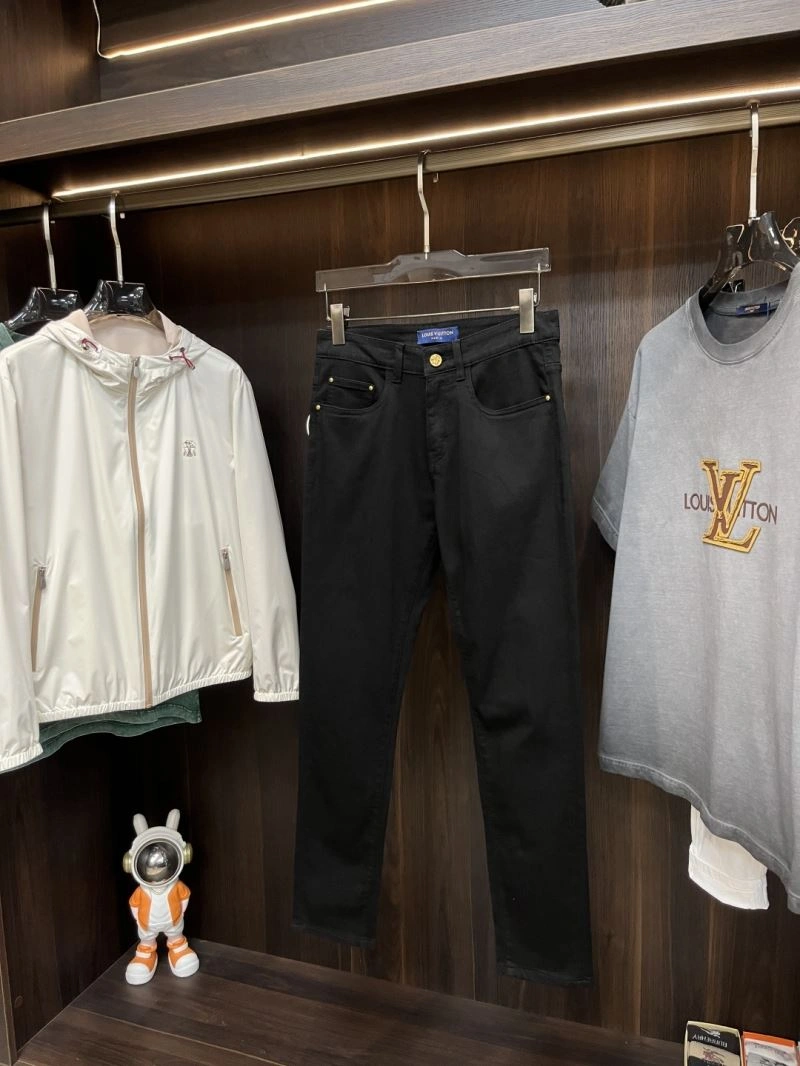 Trendsetting Louis Vuitton Jeans 134026