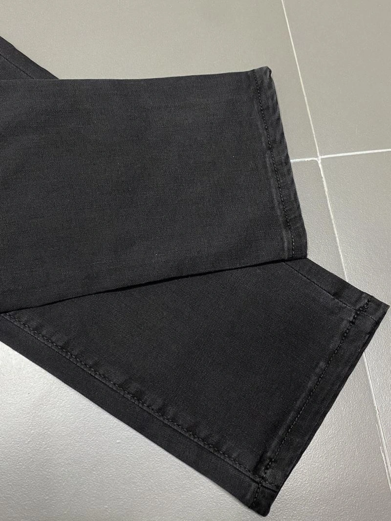 Refined Louis Vuitton Jeans 134034
