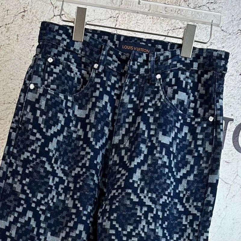 Unisex Louis Vuitton Jeans 134013