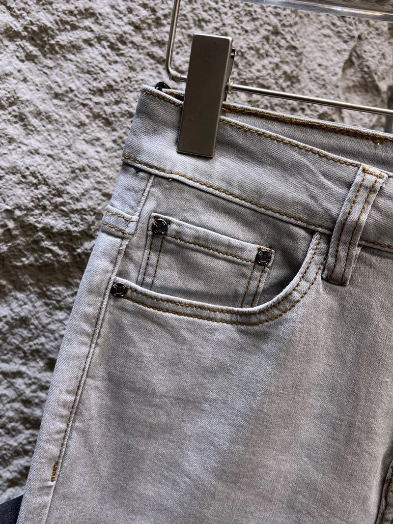 Fashionable Louis Vuitton Jeans 133140