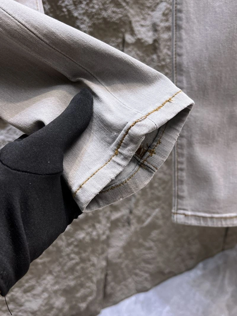 Fashionable Louis Vuitton Jeans 133140