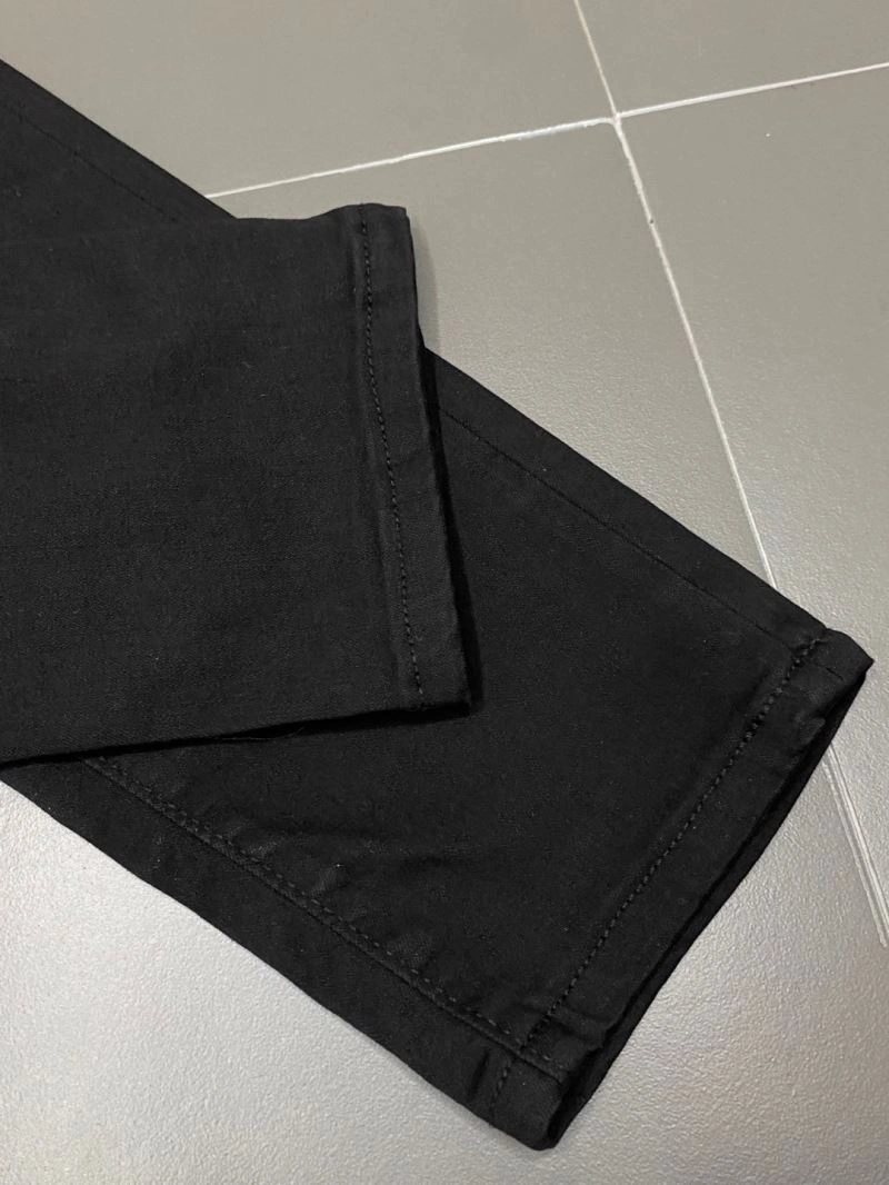 UrbanStyle Louis Vuitton Jeans 133128