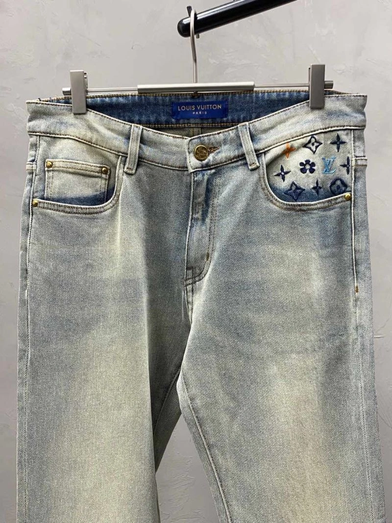 Lightweight Louis Vuitton Jeans 133131