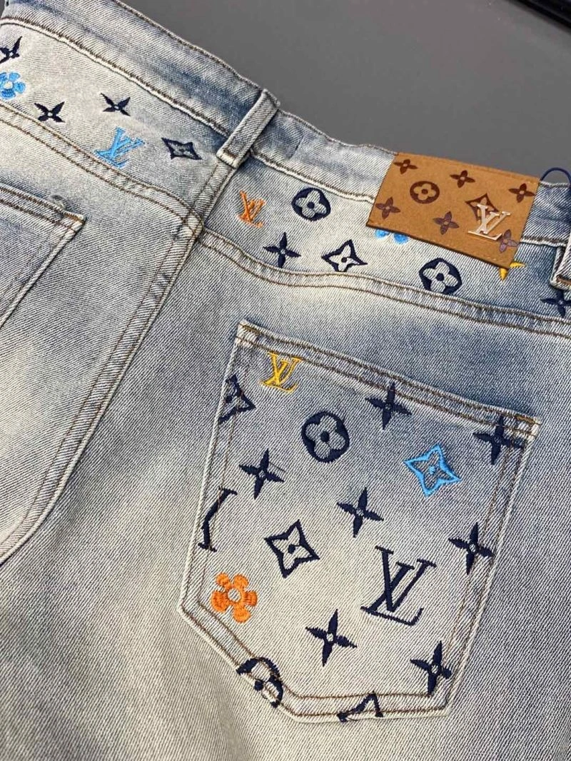 Lightweight Louis Vuitton Jeans 133131
