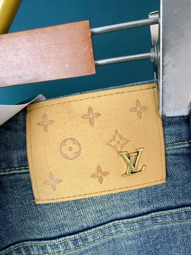 Louis Vuitton Jeans Supportive 133134
