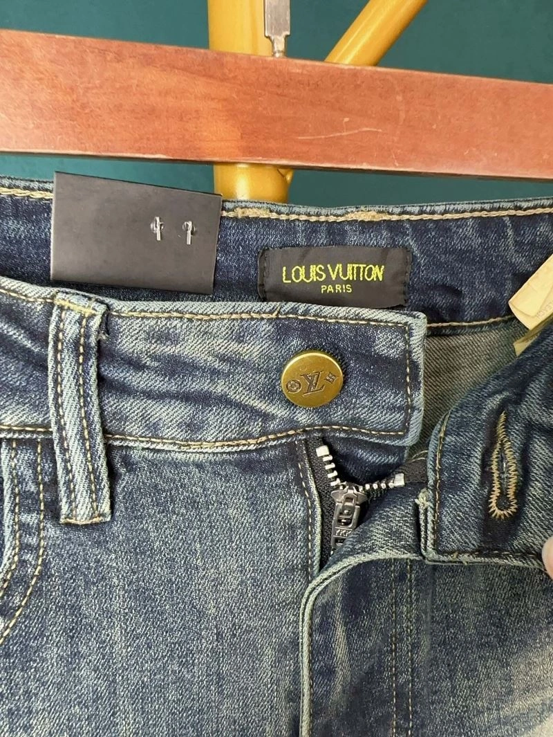 Louis Vuitton Jeans Supportive 133134