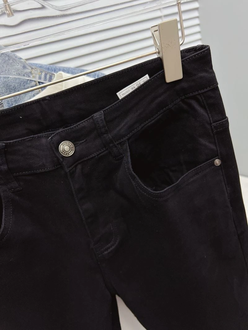 Lightweight Louis Vuitton Jeans 133119
