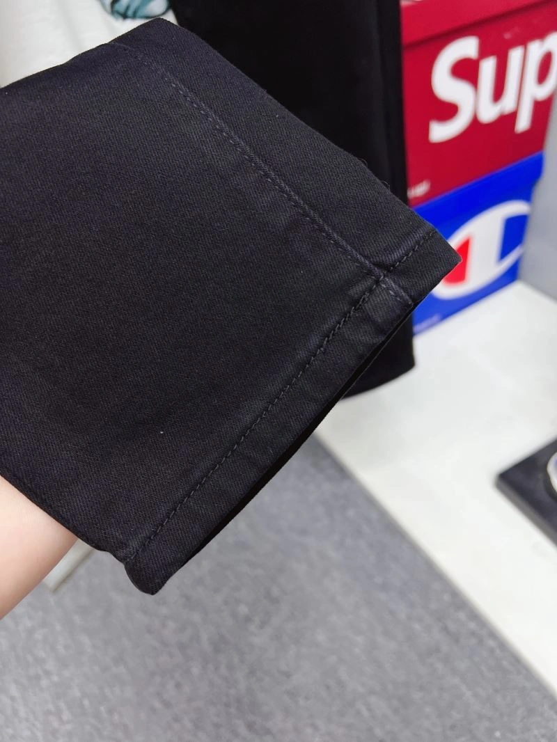 Lightweight Louis Vuitton Jeans 133119