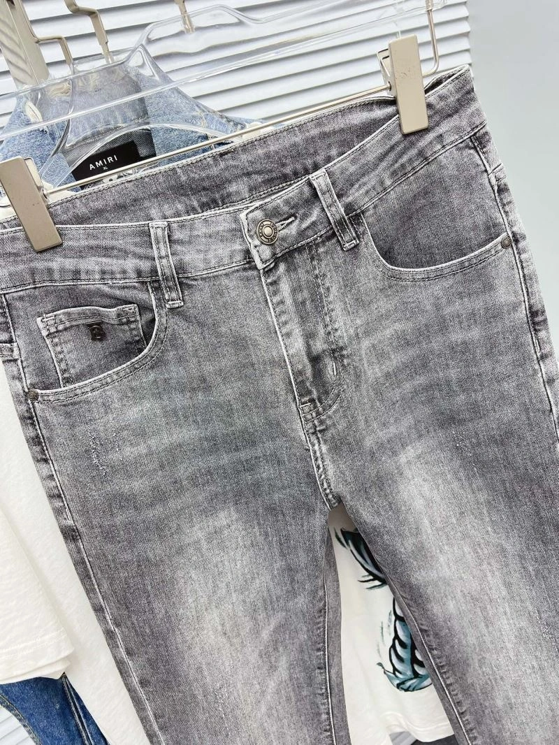 FashionForward Louis Vuitton Jeans 133127