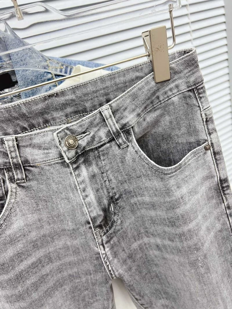 FlexibleFit Louis Vuitton Jeans 133110