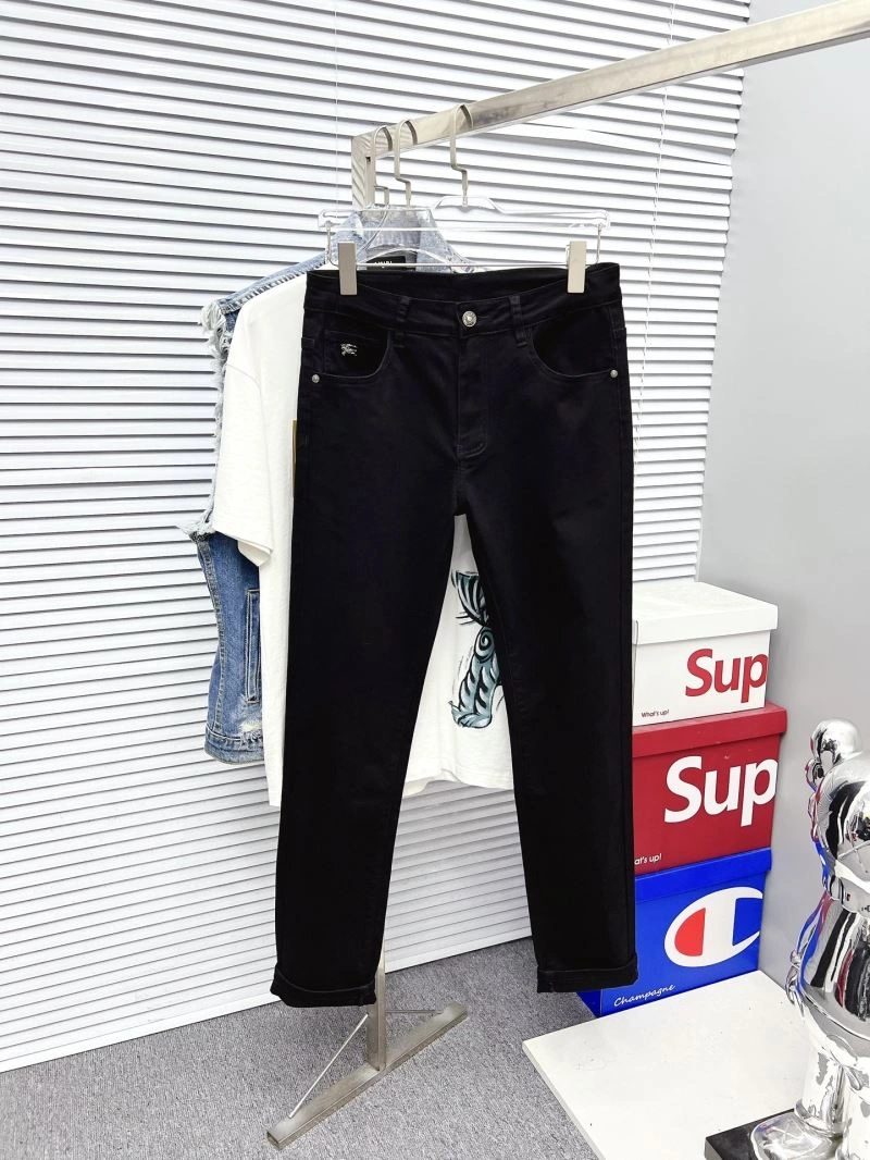 Functional Louis Vuitton Jeans 133102