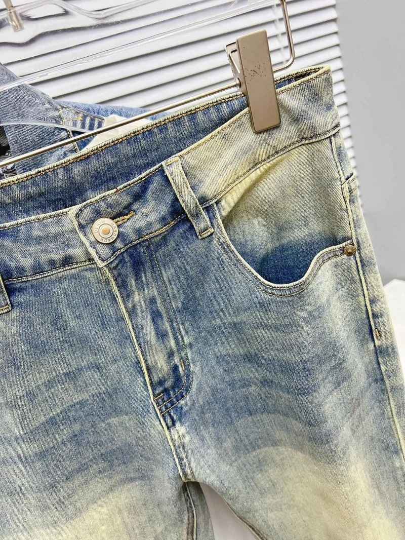 Louis Vuitton Jeans WellDesigned 133095