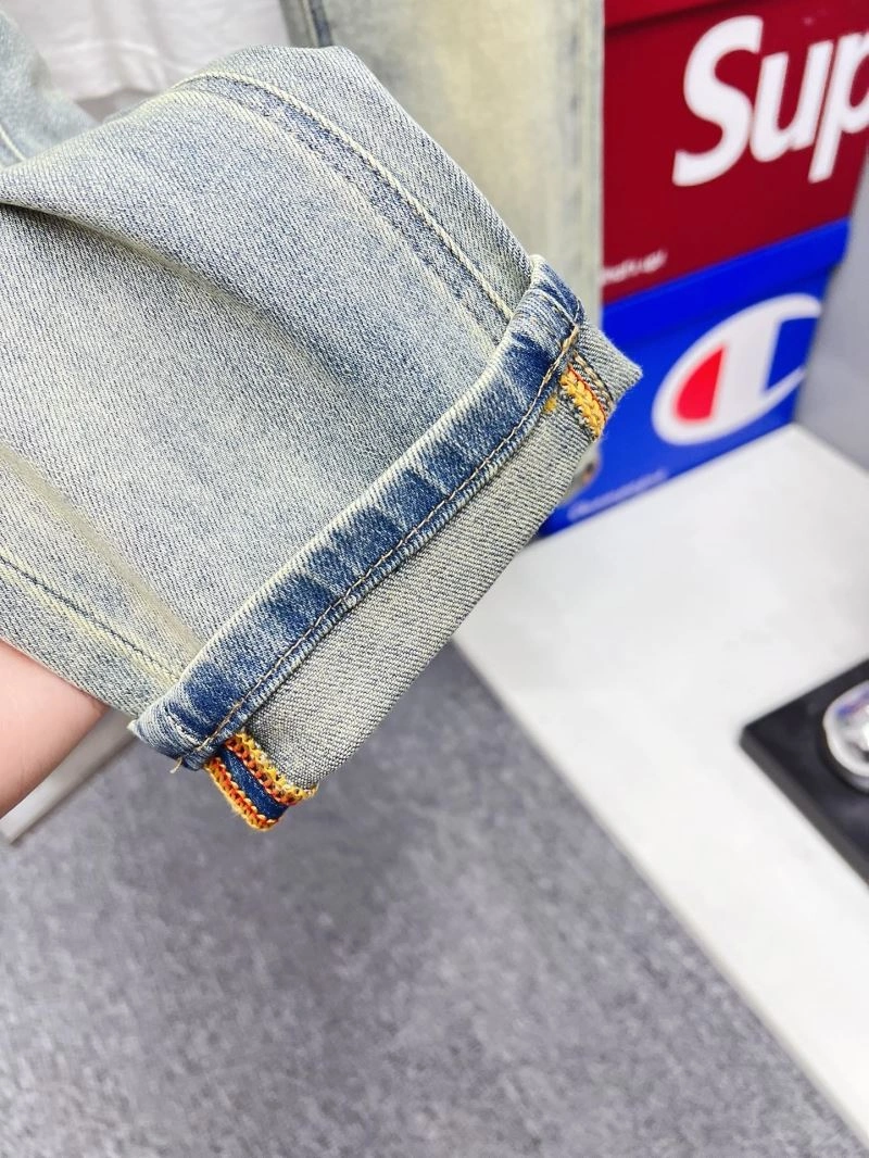 Louis Vuitton Jeans WellDesigned 133095