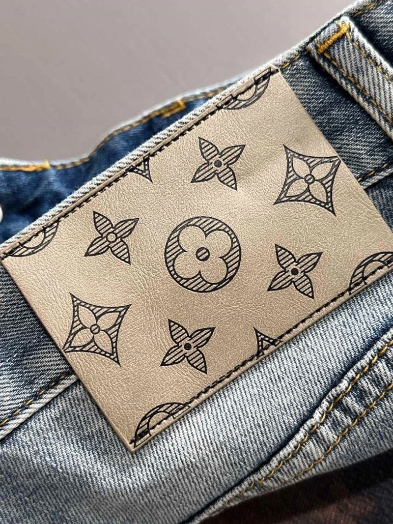Sleek Louis Vuitton Jeans 133078