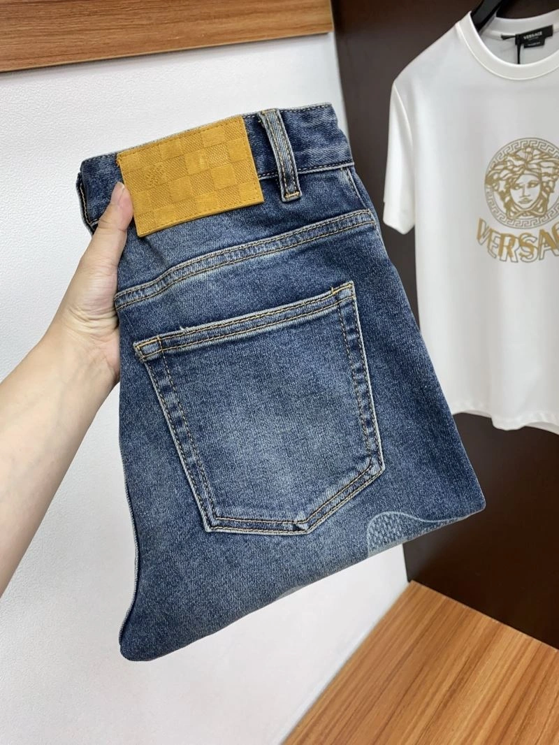 Sustainable Louis Vuitton Jeans 133073